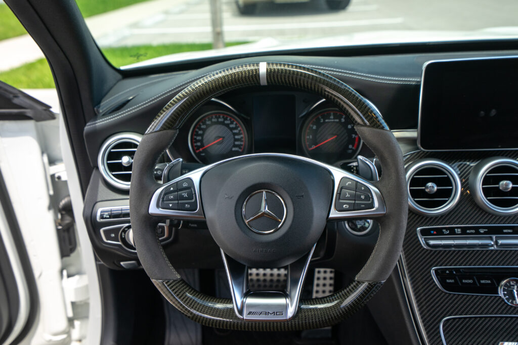 c63 interior 15