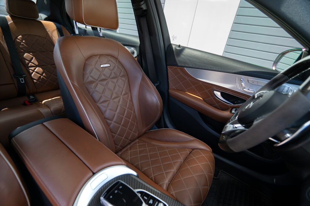 c63 interior 3