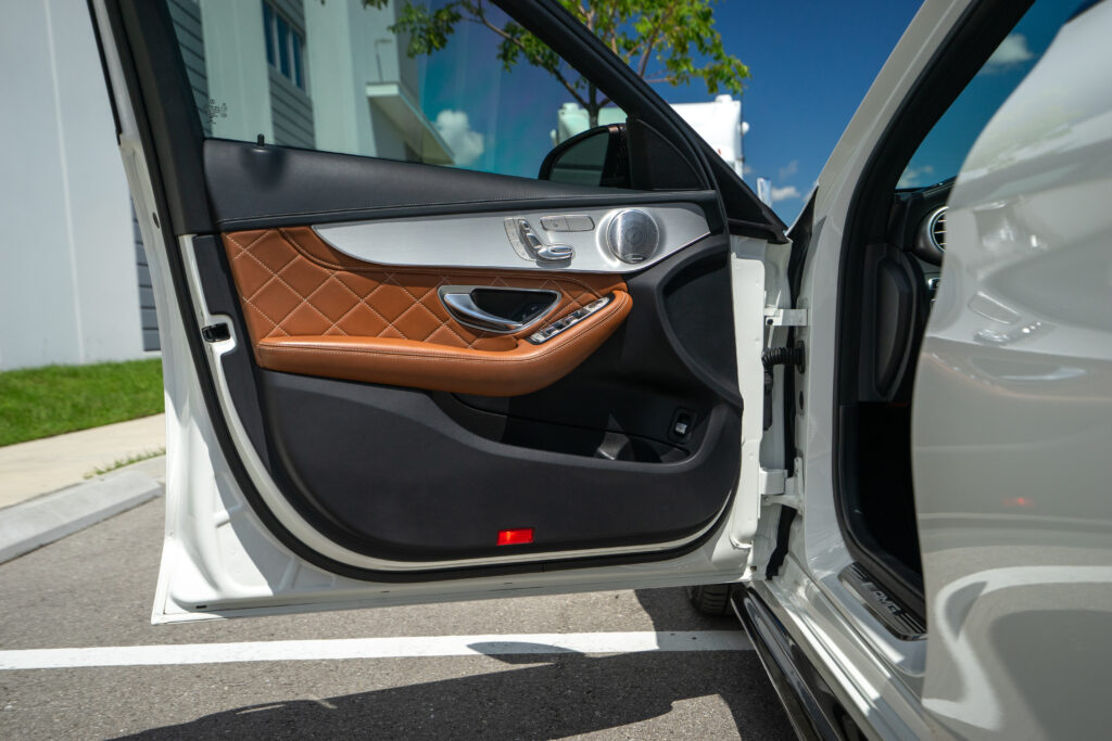 c63 interior 4