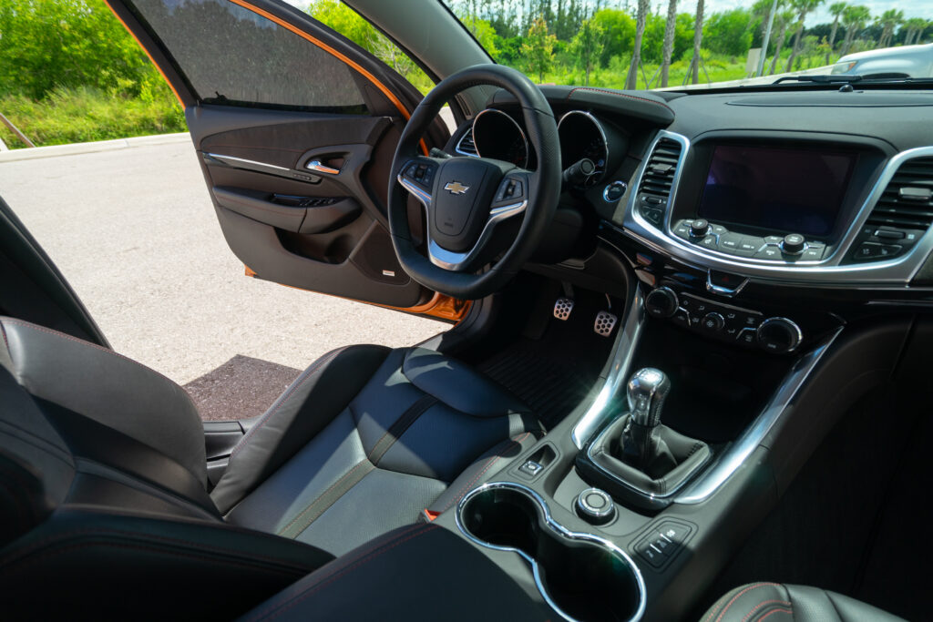 orangess interior 10