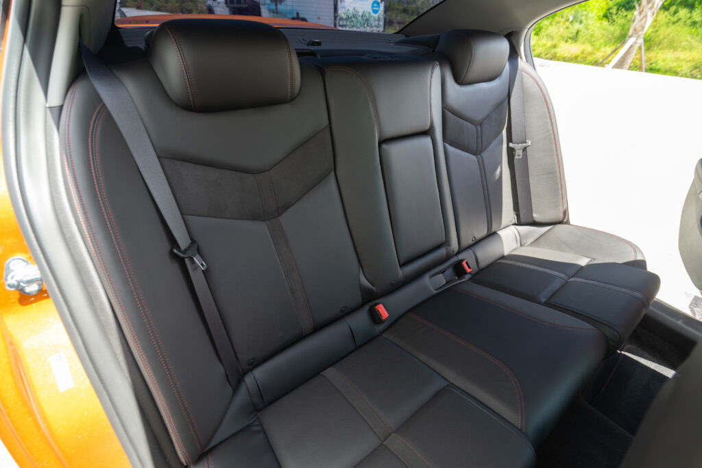 orangess interior 12