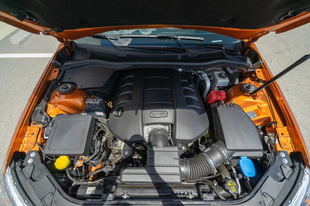 orangess interior 16