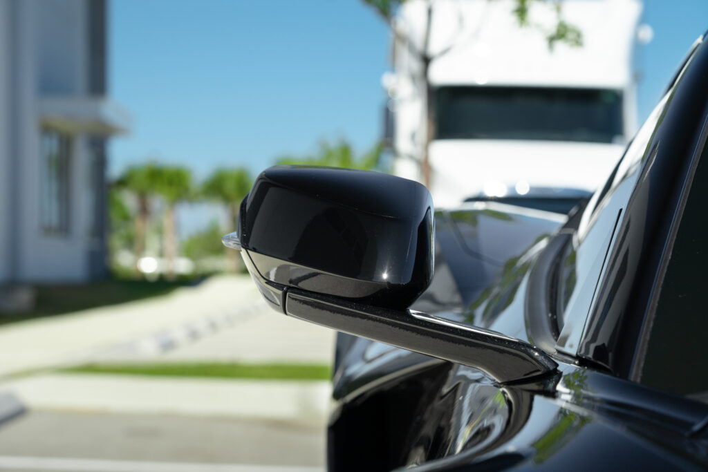 2025 black c8 z06 34