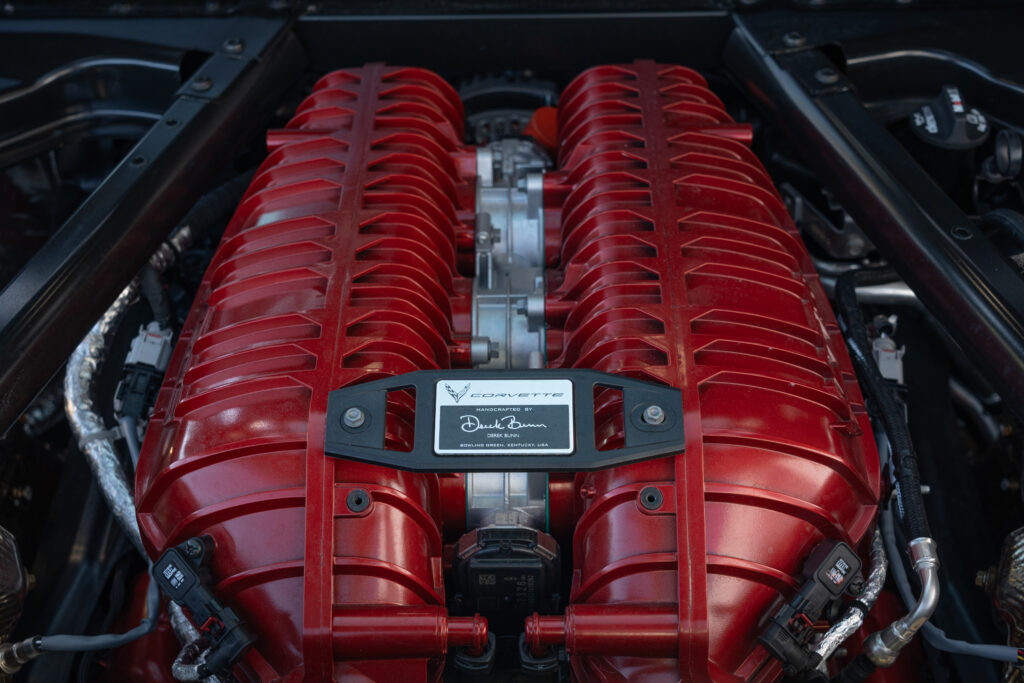 2025 black c8 z06 41