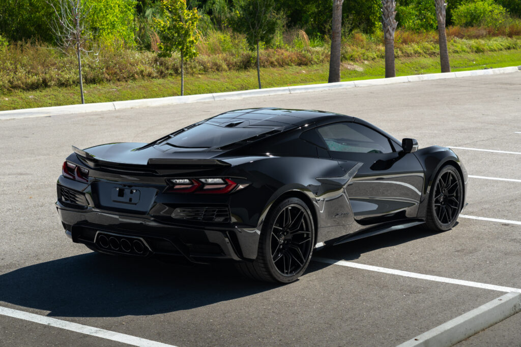 2025 black c8 z06 7