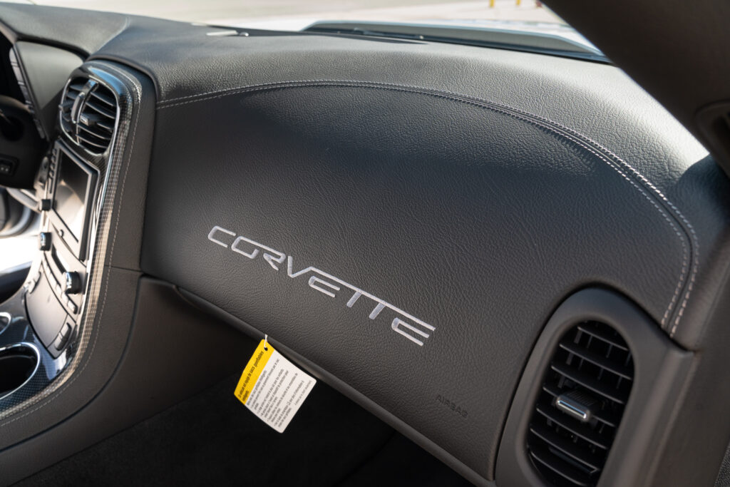 white c6 zr1 mco shopexoticars web 132