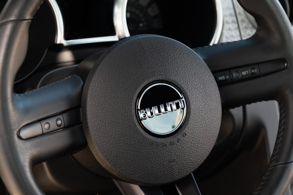 bullitt bat 121