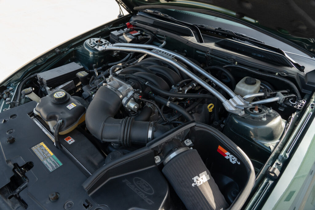 bullitt bat 147