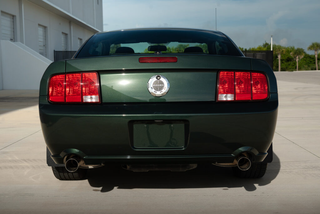 bullitt bat 70