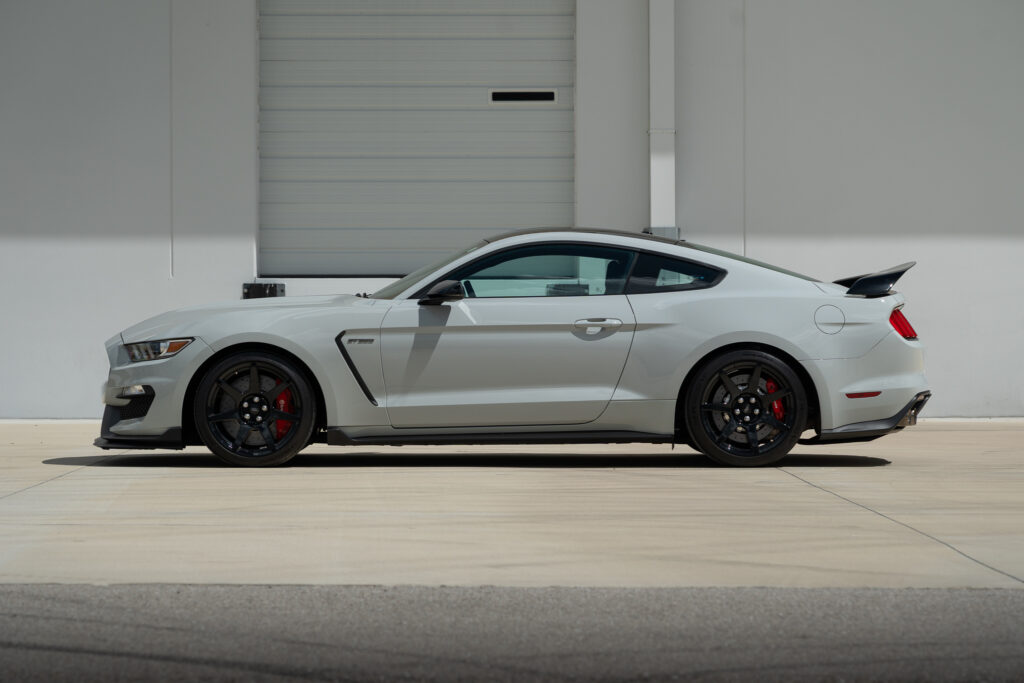 gt350r bat shopexoticars 9